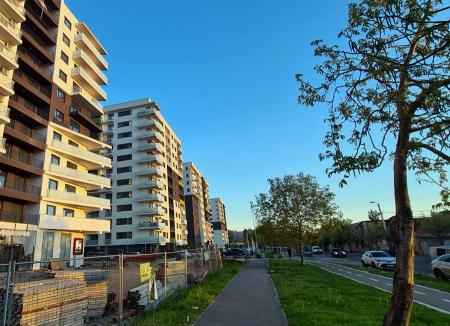 Panarame cu panoramă: ADD Bihor şi-a tras chirie într-un apartament la etajul 8 dintr-un nou cartier de locuinţe