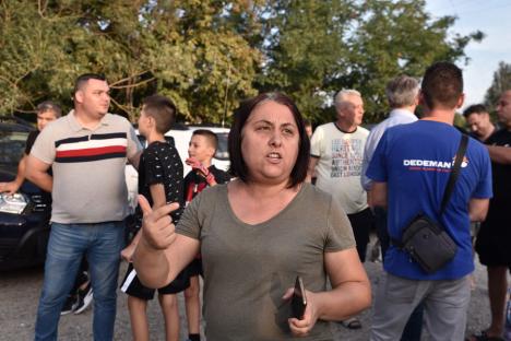 PSD îşi face imagine. Florian Sîrca a scos în stradă o sută de orădeni nemulțumiți din cartierul Episcopia (FOTO)
