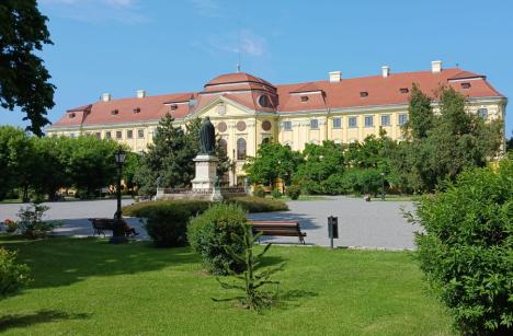 Oradea ieri, Oradea azi: Parcul Schlauch Lőrinc, de la grădina episcopului la ansamblu dendrologic (FOTO)