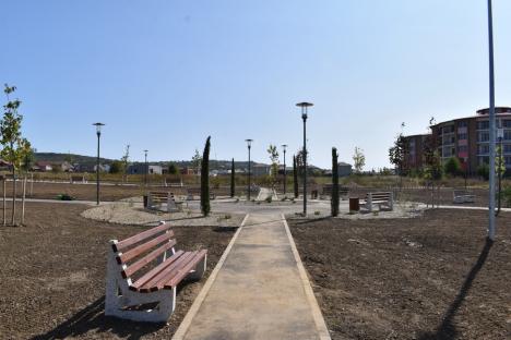 Parcurile de pe Barcăului şi din cartierul Soarelui din Oradea, aproape finalizate. Unul are toalete care se spală singure! (FOTO / VIDEO)