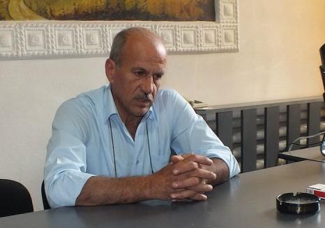 Blat ruşinos: PNL şi-a desemnat pentru Primăria Beiuş un apropiat al primarului penal Domocoş, care vrea non-combat ca să fie ales ca independent