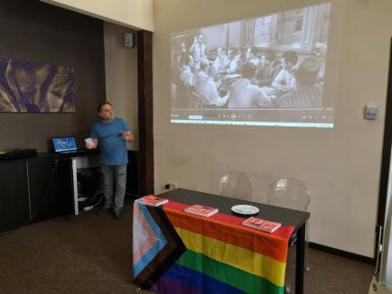 BIHOREANUL a fost la Pride Oradea: Sfaturi de la un activist transgender pentru tinerele care vor să devină bărbați (FOTO)