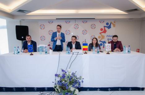 Bihorenii din partidul lui Ponta merg mai departe: filiala județeană a Pro România și-a ales conducerea pe următorii patru ani (FOTO)