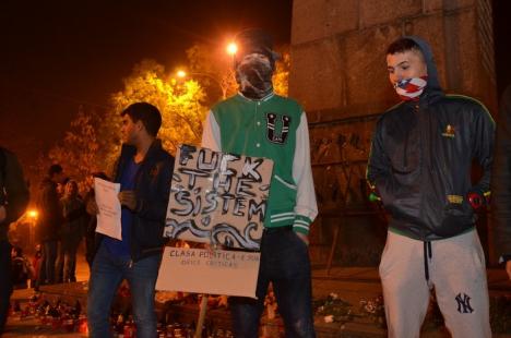 Tinerii orădeni au ieşit din nou în stradă. Protestul e autorizat, la iniţiativa unui student la Teologie (FOTO/VIDEO)