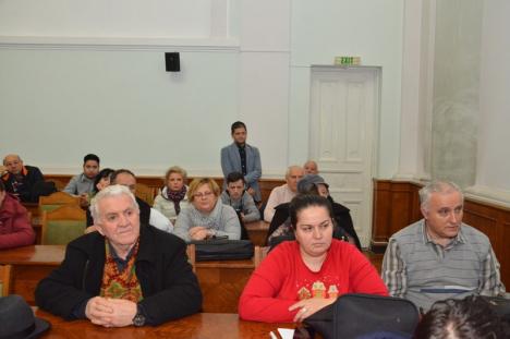 O asociaţie de proprietari din Oradea nu va plăti salubritatea timp de un an. Află de ce! (FOTO)