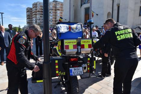 SMURD pe motocicletă: Începând de sâmbătă, urgenţele din Bihor sunt asigurate şi de paramedici pe două motoare BMW (FOTO)