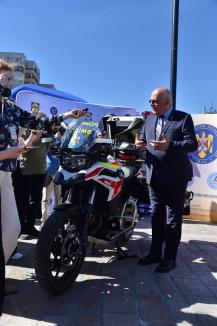 SMURD pe motocicletă: Începând de sâmbătă, urgenţele din Bihor sunt asigurate şi de paramedici pe două motoare BMW (FOTO)