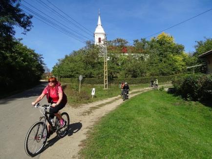 Redescoperă Bihorul pe bicicletă: Peste 80 de ciclişti au pedalat pe Valea Ierului (FOTO)