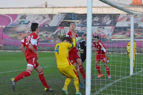 Învingând cu 2-0 Andorra, la Oradea, juniorii U19 ai României s-au calificat la turneul de elită al CE (FOTO)