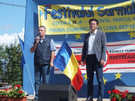 Poftă mare! 14.000 de sarmale împărţite pofticioşilor, la festivalul din Salonta (FOTO/VIDEO)