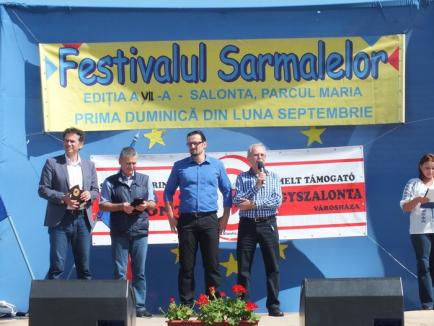 Poftă mare! 14.000 de sarmale împărţite pofticioşilor, la festivalul din Salonta (FOTO/VIDEO)