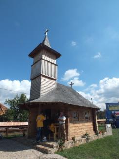 Poftă mare! 14.000 de sarmale împărţite pofticioşilor, la festivalul din Salonta (FOTO/VIDEO)