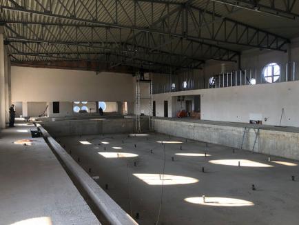 Lucrările la bazinele didactice de înot din Bihor: 6 din 7 nu sunt finalizate (FOTO)