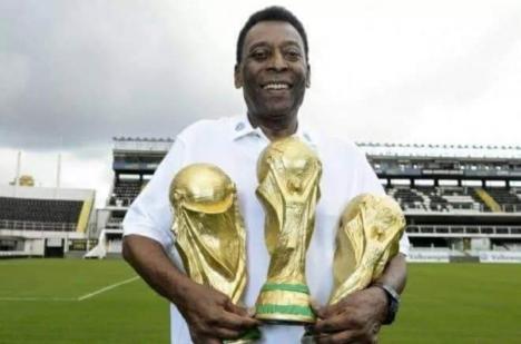 A murit celebrul fotbalist brazilian Pelé