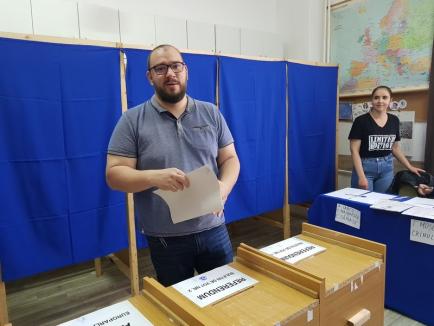 Deputatul USR Bihor, Silviu Dehelean: „Am votat cu obidă. Am votat pentru o clasă politică fără hoţie”