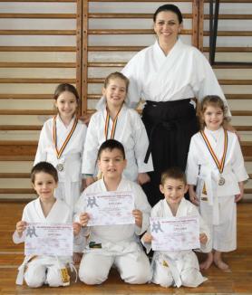 Două titluri naţionale pentru tinerii karateka orădeni la Naţionalele de la Cluj