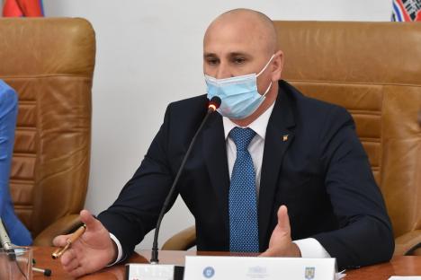 PSD Bihor acuză abuzuri în alocarea banilor de la Guvern și cere demiterea și anchetarea prefectului Țiplea
