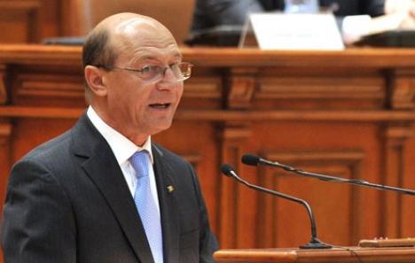 Suspendarea preşedintele Traian Băsescu este constituţională