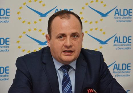 Liber la traseişti: preşedintele ALDE Bihor, Traian Bodea, vrea „primenirea” cu „practicieni” veniţi din PNL