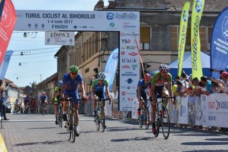 Italianul Matteo Malucelli şi-a adjudecat prima etapă a Turului Ciclist al Bihorului (FOTO)