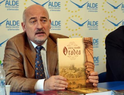 În numele ALDE Bihor, un profesor orădean cere ca elevii să înveţe istoria Oradiei