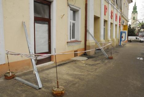 Primăria 'forţează' reabilitarea clădirilor monument (FOTO)