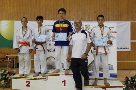 Patru medalii pentru tineri judoka orădeni la Campionatul Naţional pentru copii II de la Bacău
