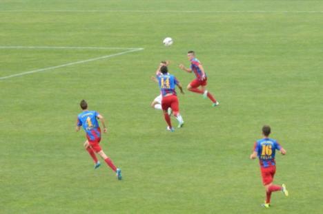 FC Bihor a învins CSC Sânmartin cu 2-1, după prelungiri, și s-a calificat în turul V al Cupei Românei