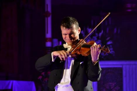 Sute de orădeni, încântaţi de Alexandru Tomescu şi vioara Stradivarius Elder-Voicu (FOTO)