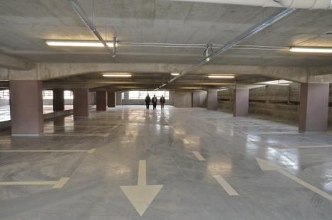 Parcarea supraterană din spatele Tribunalului va fi deschisă din 15 mai (FOTO)