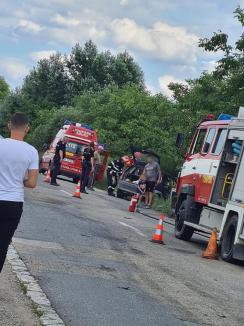 Accident frontal la Fegernicu Nou, după ce unui șofer i s-ar fi făcut rău la volan (FOTO)