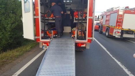 Accident pe DN 79, între Nojorid și Leș: 11 persoane au ajuns la spital (FOTO)