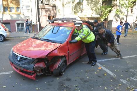 Accident cu 5 maşini pe strada Vladimirescu (FOTO)