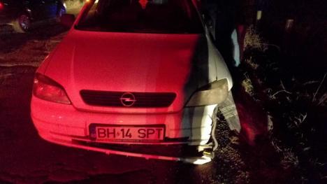 Accident între Aleşd şi Aştileu: Un Opel a lovit o căruță (FOTO)