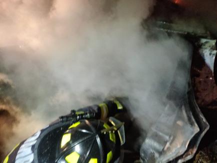 Accident groaznic, în Arad: Un pompier şi un angajat al Companiei de Apă au murit carbonizaţi (FOTO)