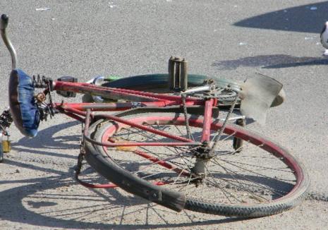 O adolescentă de 14 ani din Bihor a fost prinsă beată pe bicicletă. De ameţită ce era, fata s-a dezechilibrat şi a căzut pe şosea