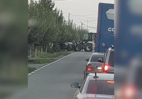 Accident în Biharia: O mașină a intrat într-un cap de pod. UPDATE: Două persoane internate, una în stare gravă