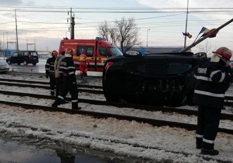 Concluziile poliţiştilor în accidentul de pe Borşului: Şoferiţa de BMW a pierdut controlul maşinii, pe zăpadă