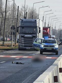 Accident mortal pe Şoseaua Borşului, în Oradea: Victima a fost izbită de un autoturism pe „zebră”! (FOTO/VIDEO)