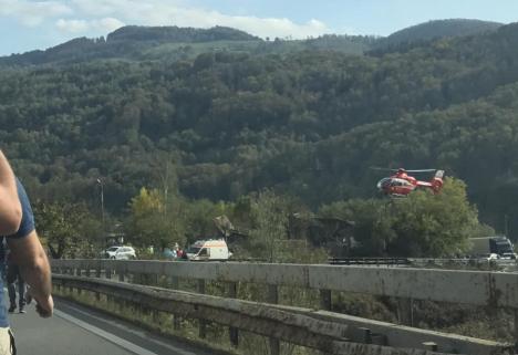 Accident pe DN 1 Cluj - Oradea: Un motociclist de 29 de ani din Bihor, transportat la spital. S-a intervenit cu elicopterul SMURD