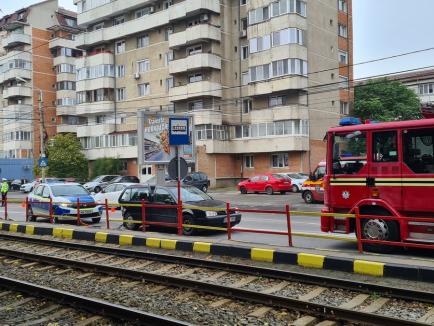 Accident în Oradea, lângă Poliţie. O persoană a ajuns la spital (FOTO)