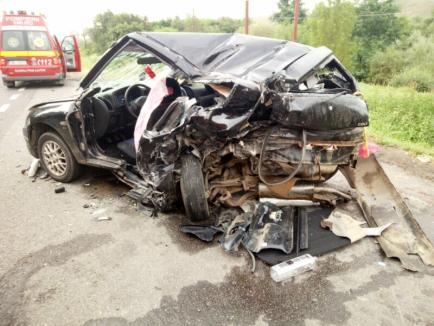 Accident grav pe DN 1, între Cluj și Oradea: Doi tineri răniți lângă Gilău, unul dintre ei fiind în stare gravă (FOTO)