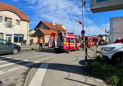Accident pe bulevardul Decebal din Oradea: O maşină a lovit un pieton (FOTO)