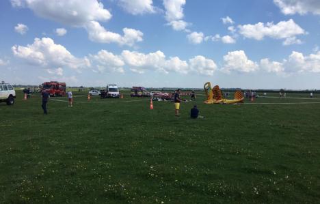 Accident aviatic grav: Un pilot a murit, iar un altul este în stare gravă, după ce două avioane s-au ciocnit în aer (FOTO/VIDEO)