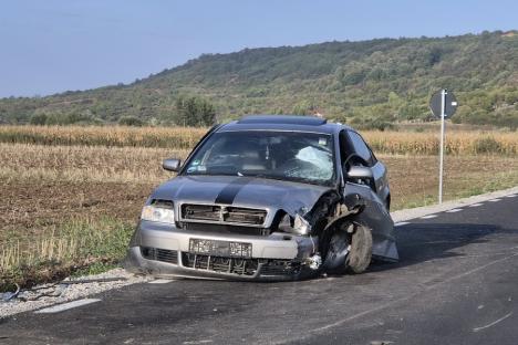 Bebeluș rănit: Un tânăr șofer a fost reținut de polițiști pentru că a condus băut și a părăsit locul accidentului pe care l-a provocat (FOTO)