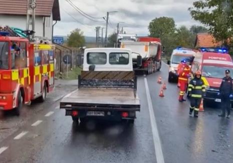Accident pe DN 1 în Bihor: Un TIR, un microbuz și un autoturism s-au lovit, două persoane rănite
