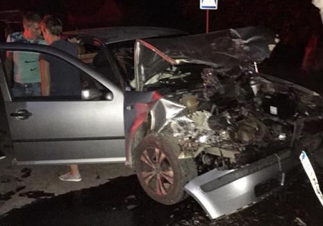 Accident în Girișul de Criș: Beată criţă la volan, o şoferiţă din Oradea s-a oprit cu maşina în spatele unui autobuz