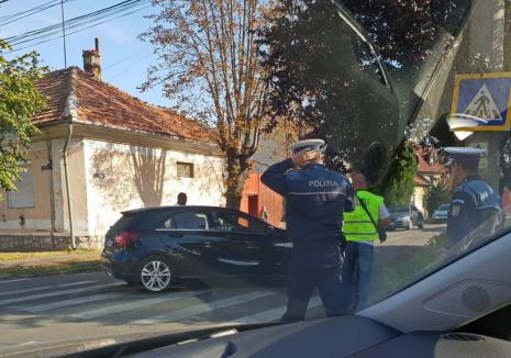 Accident în zona centrală a Oradiei: O femeie a fost izbită pe trecerea de pietoni