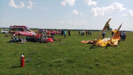 Accident aviatic grav: Un pilot a murit, iar un altul este în stare gravă, după ce două avioane s-au ciocnit în aer (FOTO/VIDEO)