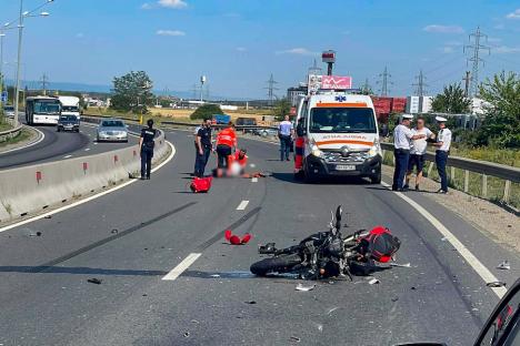 Accident pe centura Oradea: Un motociclist a ajuns la spital, trafic blocat (FOTO)